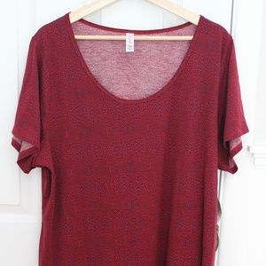 LulaRoe Navy and Red Print Classic T 3XL